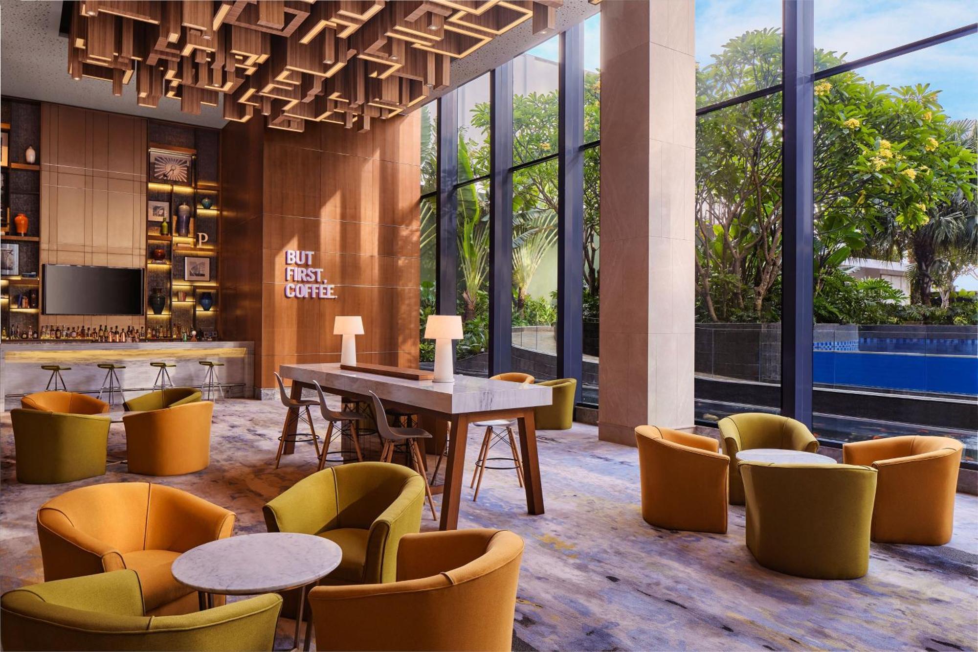 Four Points By Sheraton Surabaya, Tunjungan Plaza Buitenkant foto
