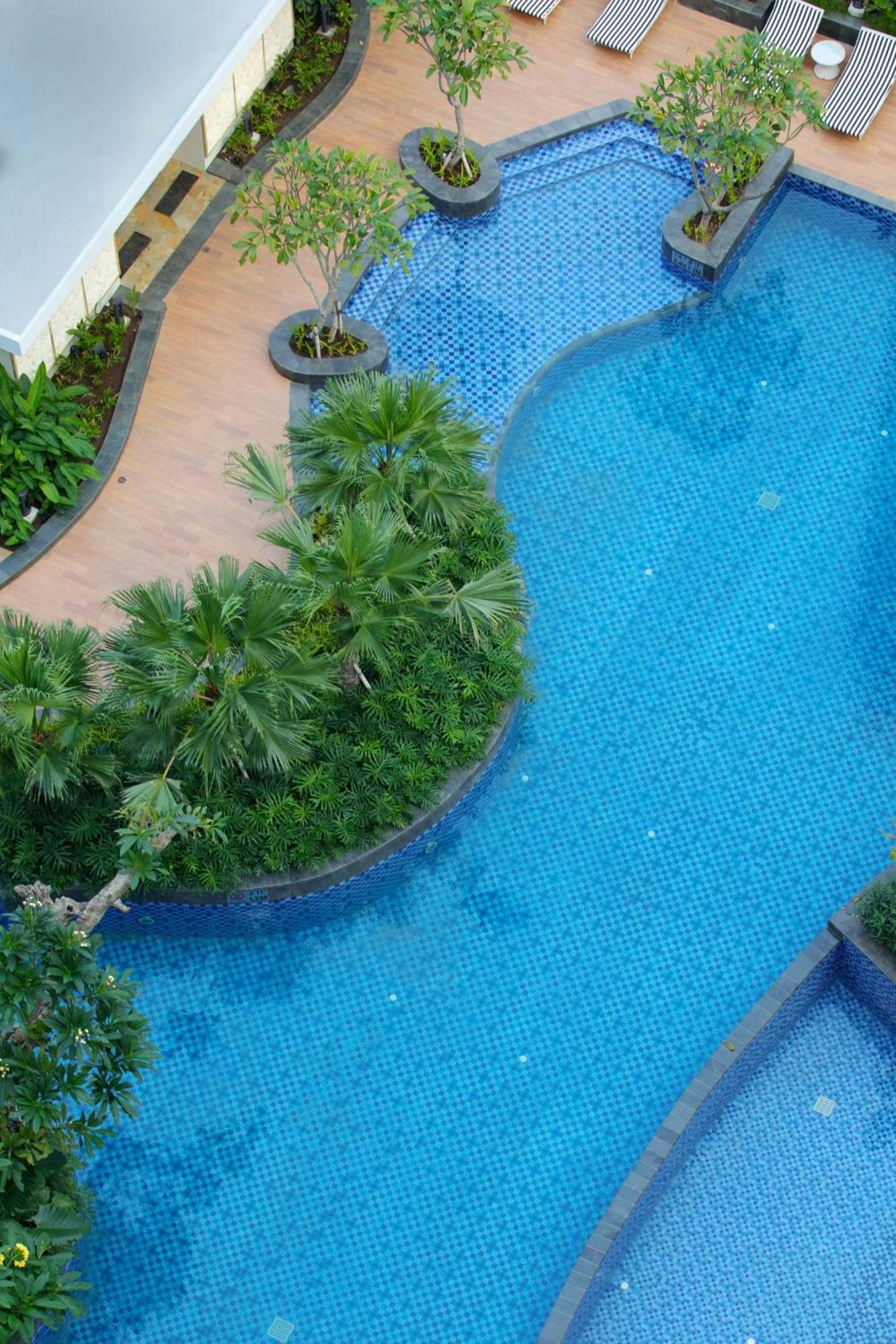 Four Points By Sheraton Surabaya, Tunjungan Plaza Buitenkant foto